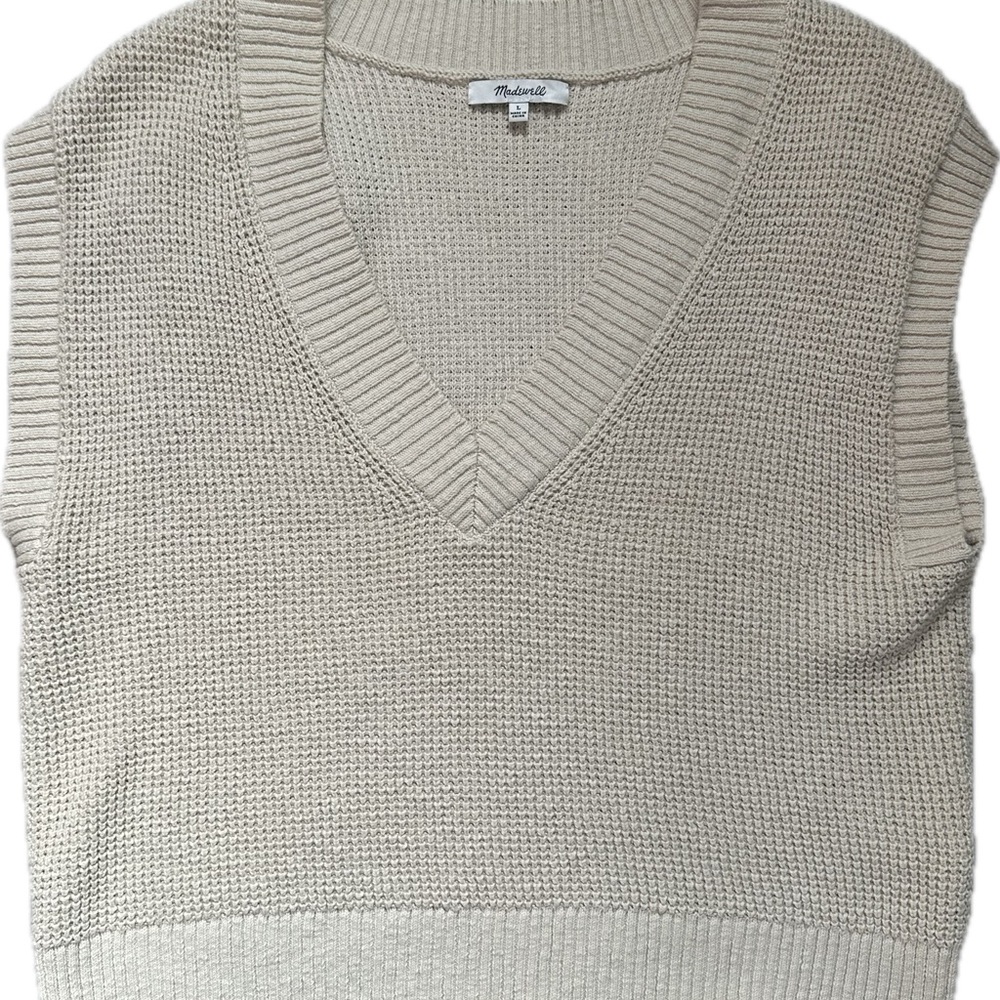 Madewell Waffle knit V-Neck sweater vest.  Light Beige Large